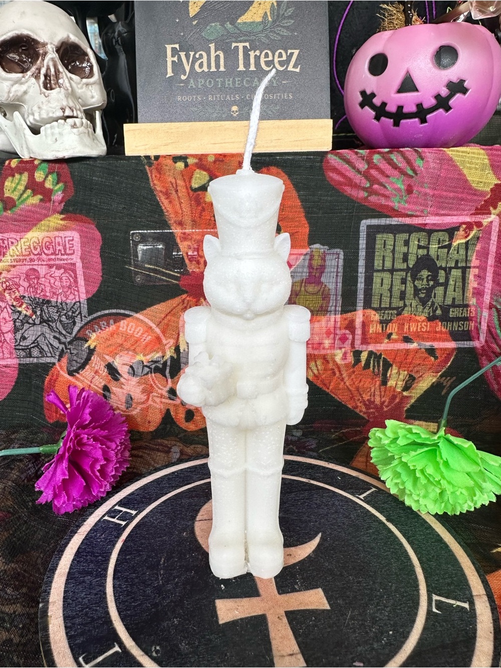 Handmade White Nutcracker Cat Candle – Whimsical Holiday Candle